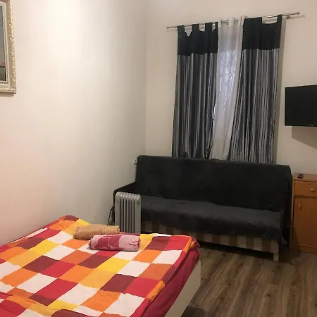 однокімнатна поруч з залізничним вокзалом