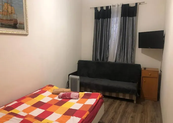 однокімнатна поруч з залізничним вокзалом